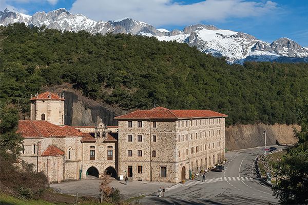 Monasterio de Santo Toribio de Liébana en Cantabria